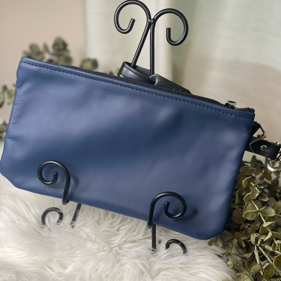 Leather Navy Print Large Wristlet with Zipper Closure - 10" W X 6 1/5" - Picture 4 of 6